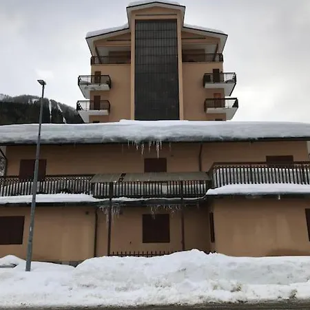 Rustico Monolocale Ai Piedi Della Montagna